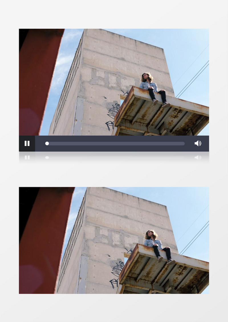 坐在屋顶的男人实拍视频素材