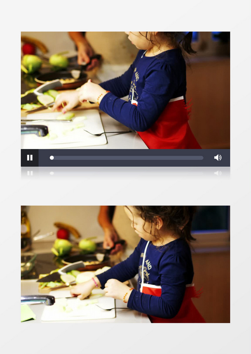 小女孩在厨房帮忙切菜实拍视频素材