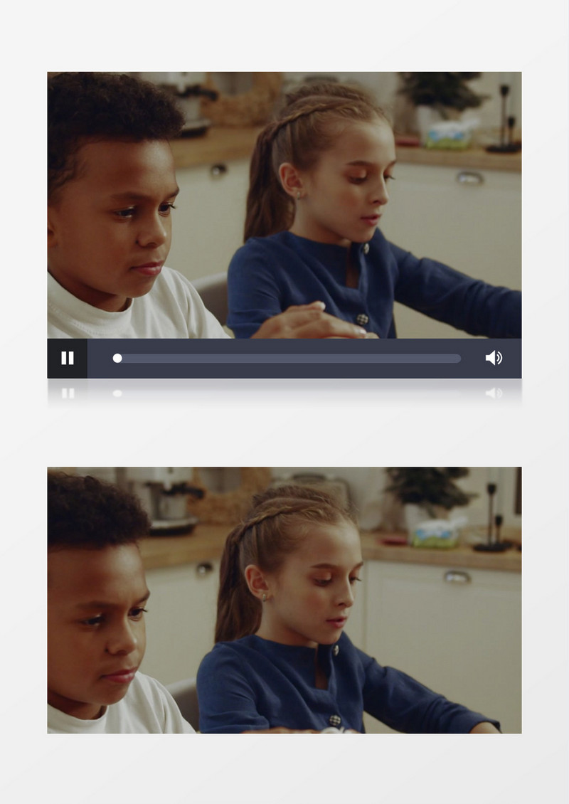 两个小朋友在做姜饼屋实拍视频素材