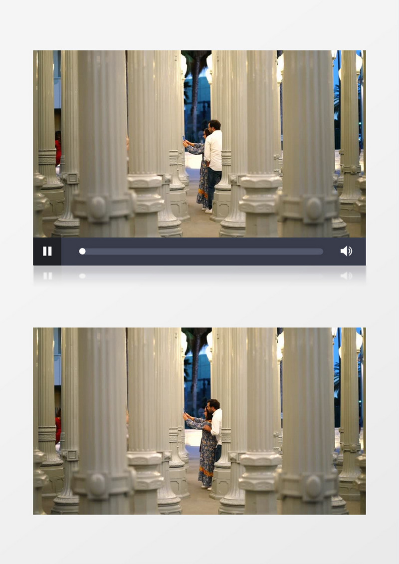 一对情侣在罗马柱自拍照片实拍视频素材
