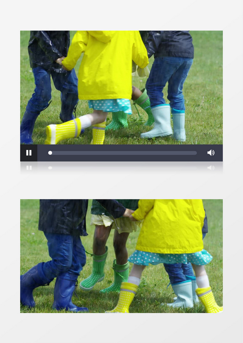 小朋友手牵手在雨中转圈实拍视频素材