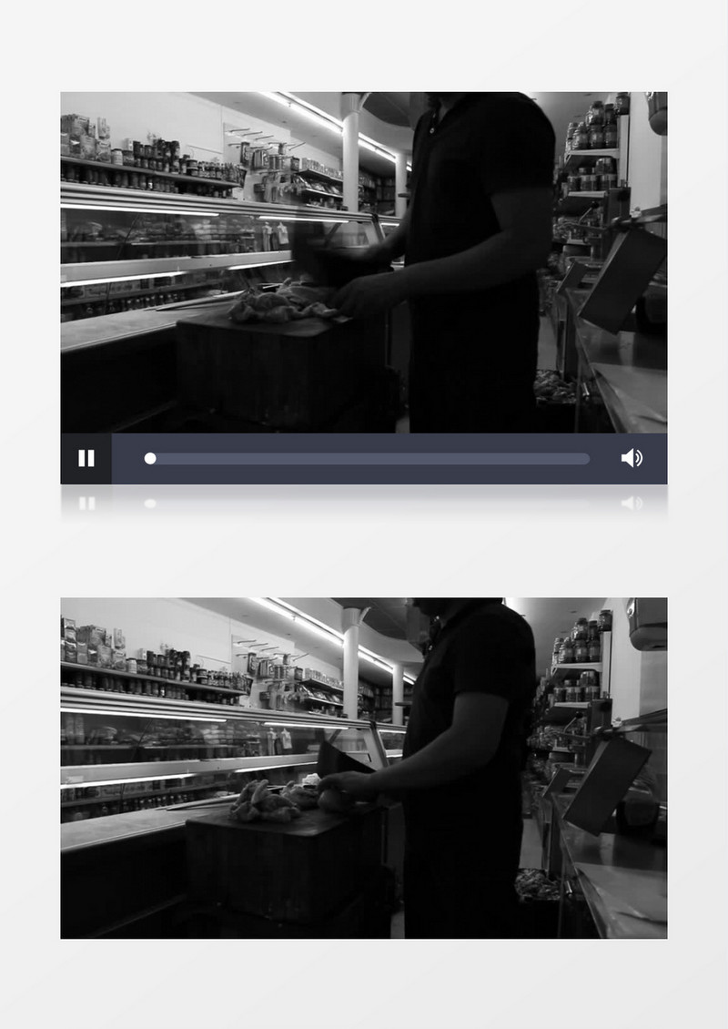 一个男人在商店里剁肉黑白实拍视频素材