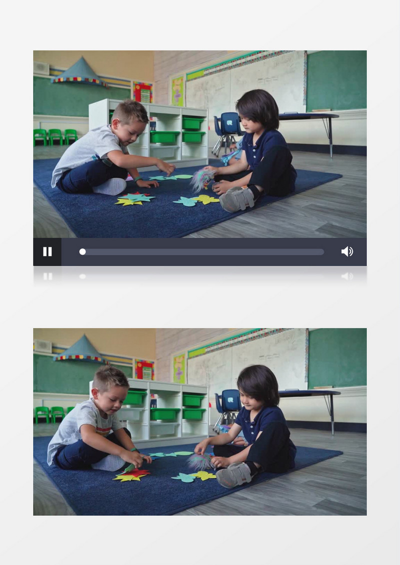 两个小男孩在玩玩具实拍视频素材