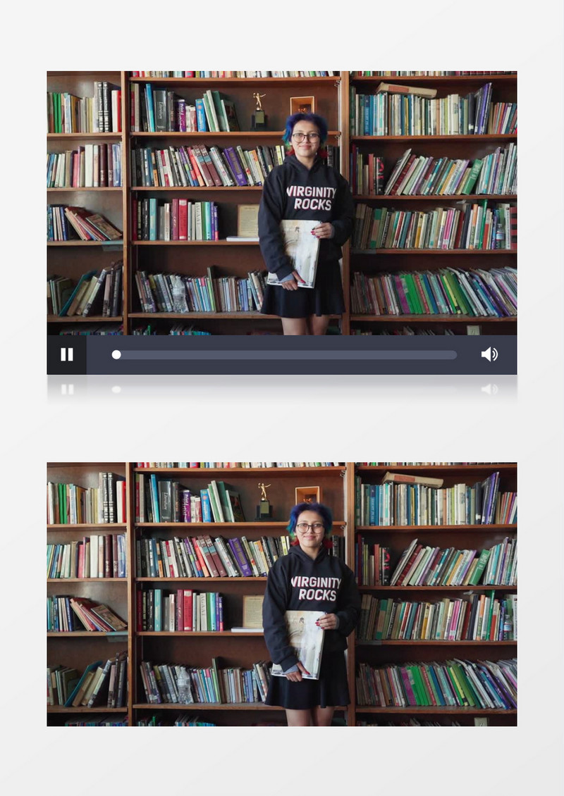 短发女孩站在书架旁边实拍视频素材