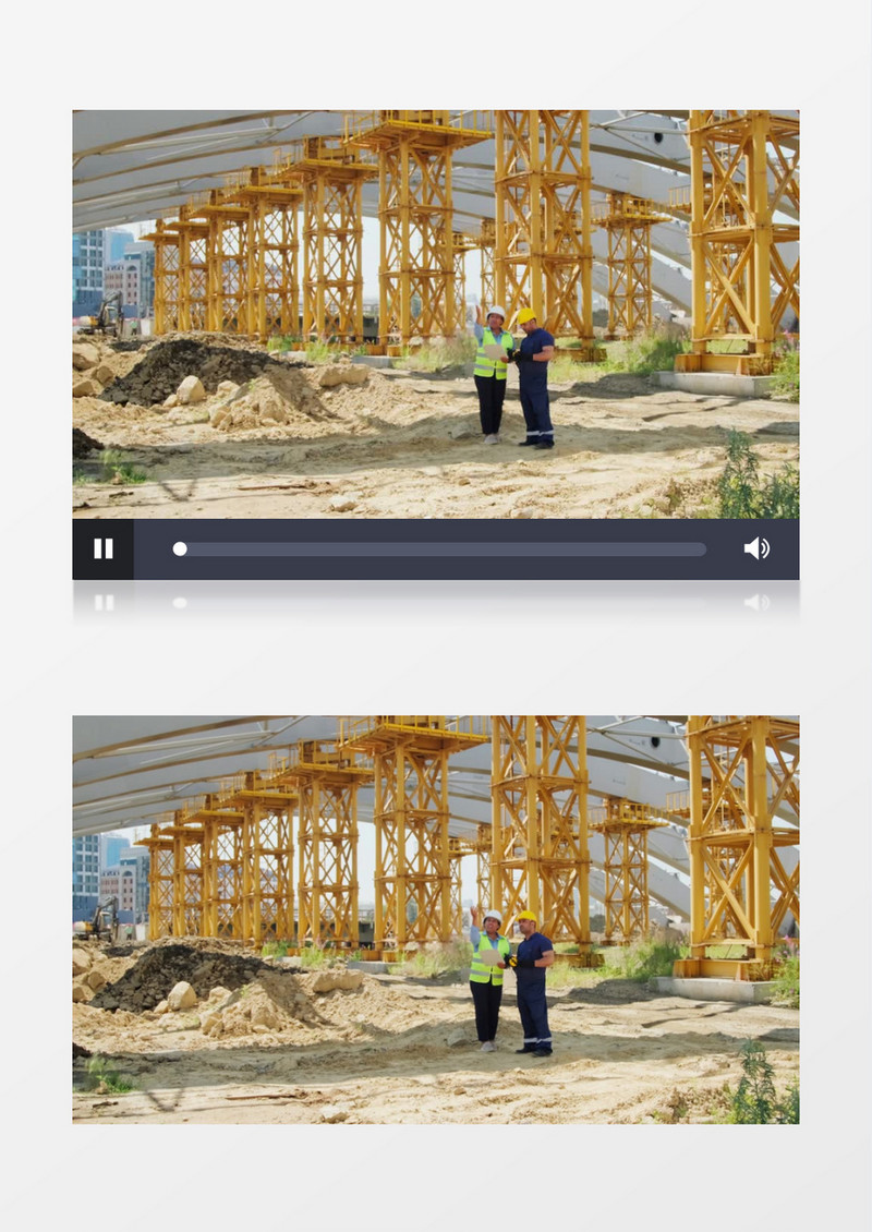 两个建筑工人在工地交流工程进度实拍视频素材