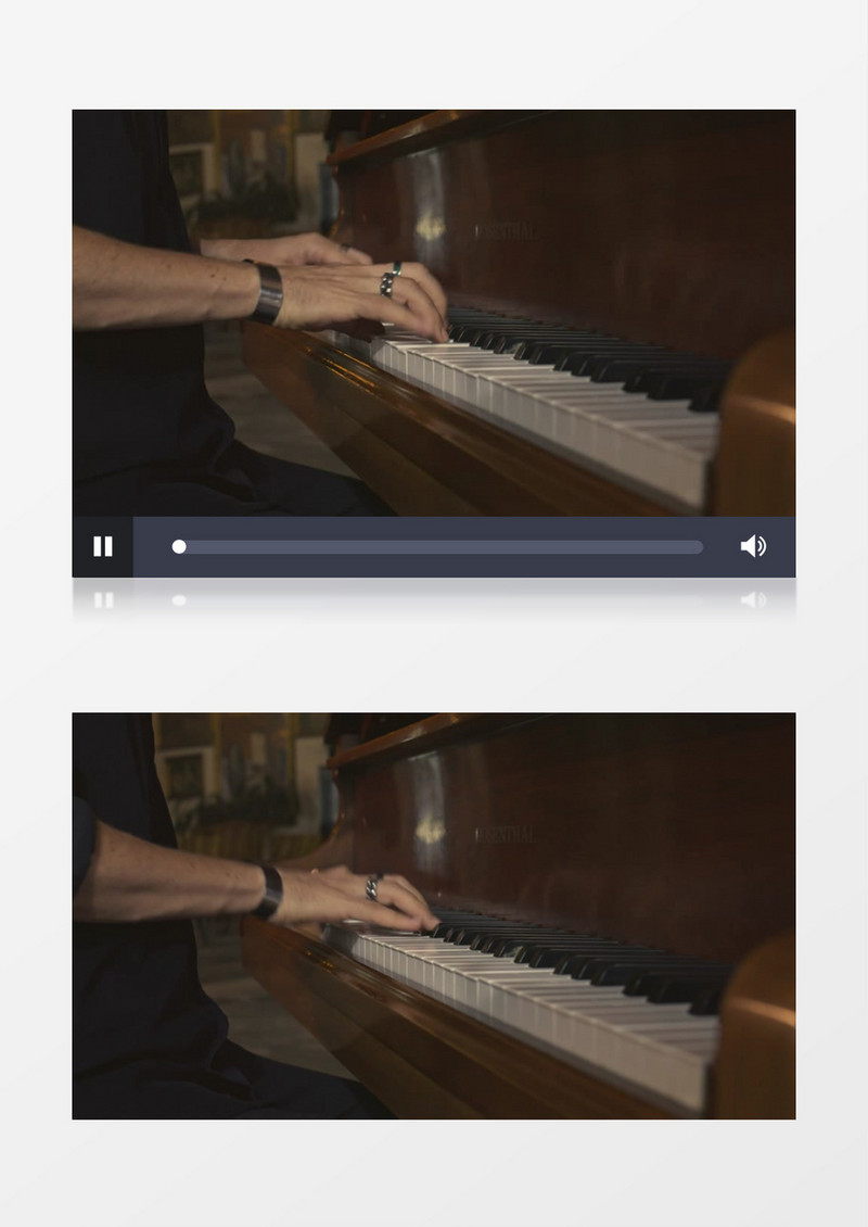 男人在弹奏钢琴实拍视频素材