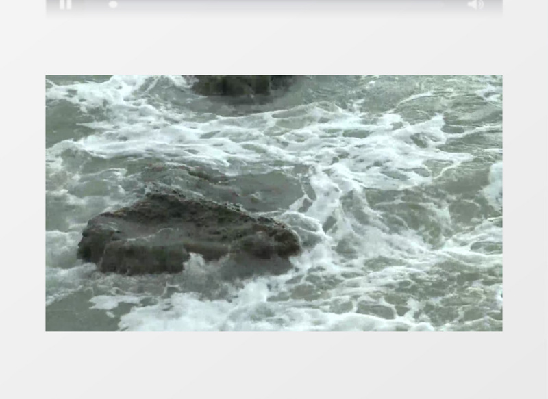 海浪翻腾实拍视频