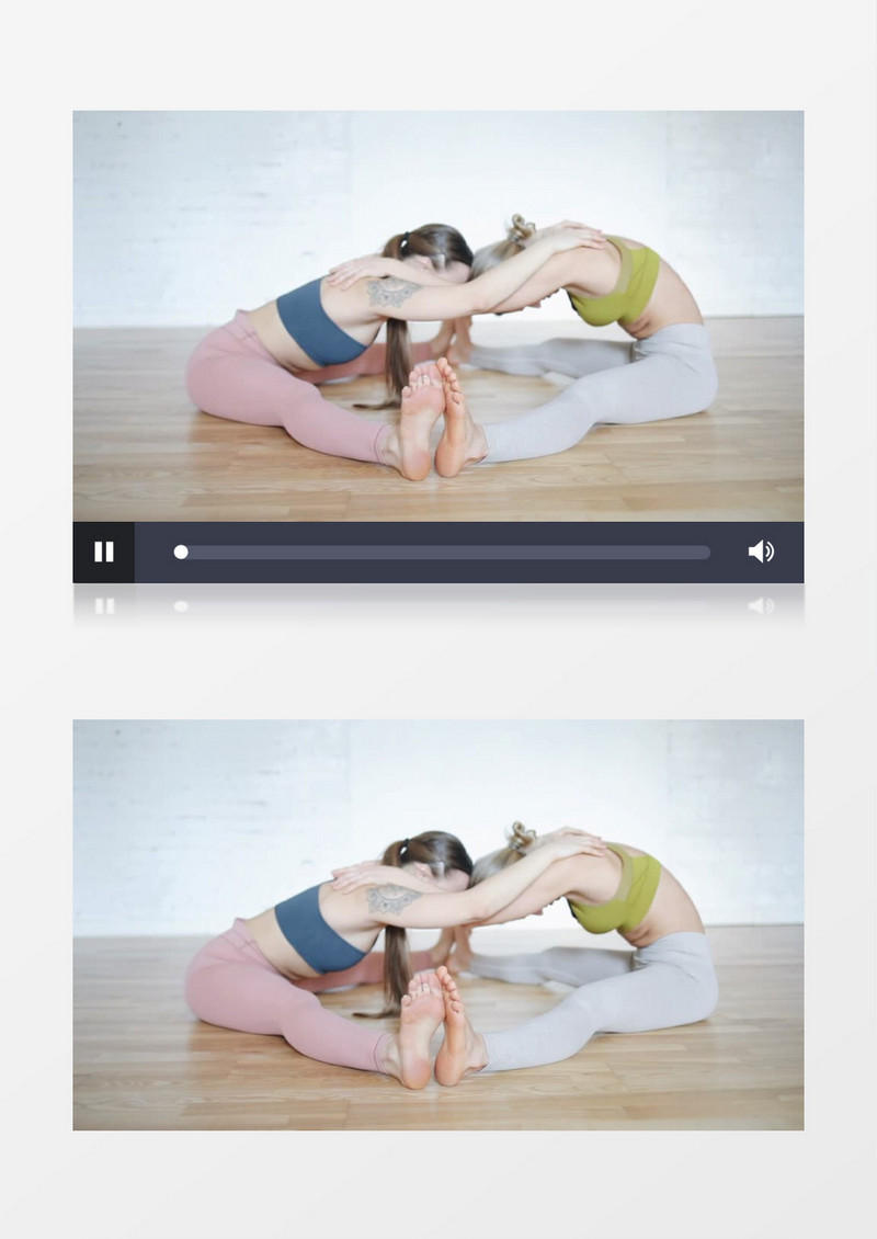 两个女人在做双人瑜伽实拍视频素材