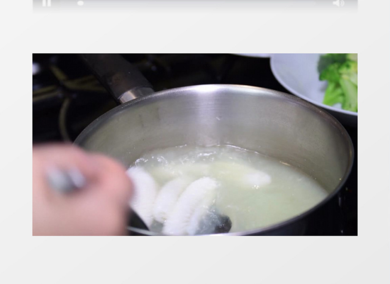 厨房烹饪视频素材MP4实拍视频