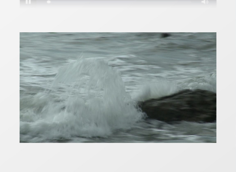 海浪翻腾实拍视频